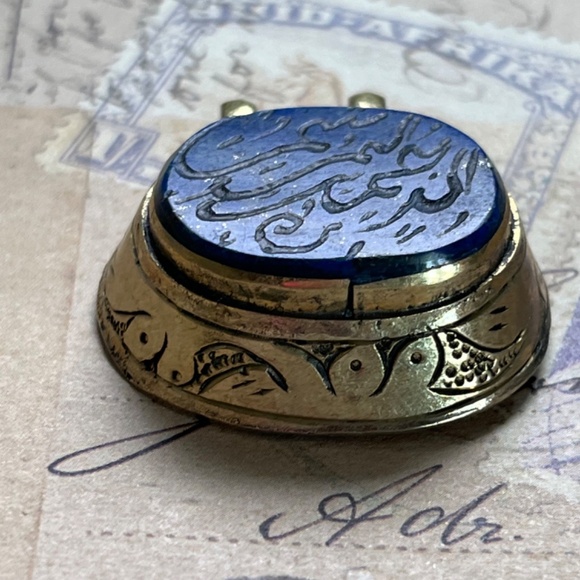 VINTAGE ARTISAN Etched Cobalt & Silver/Gold Pendant - Picture 2 of 6